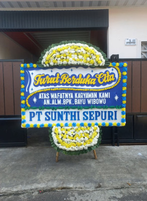 Papan Bunga Duka di Maitara